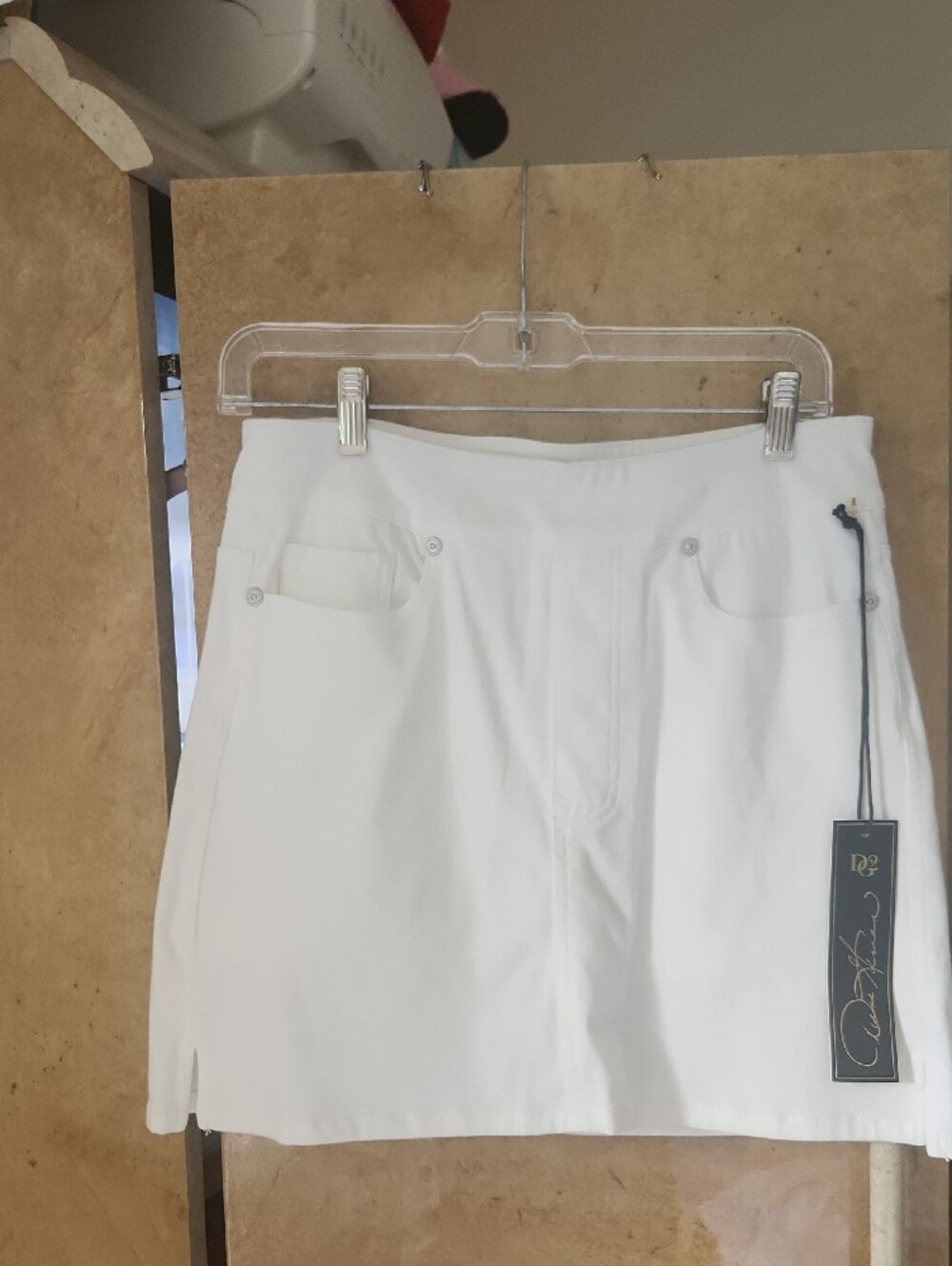 NWT-DG2 by Diane Gilman White Stretch Knit Skort - Picture 2 of 7